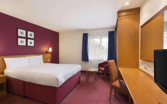 Days Inn by Wyndham Peterborough