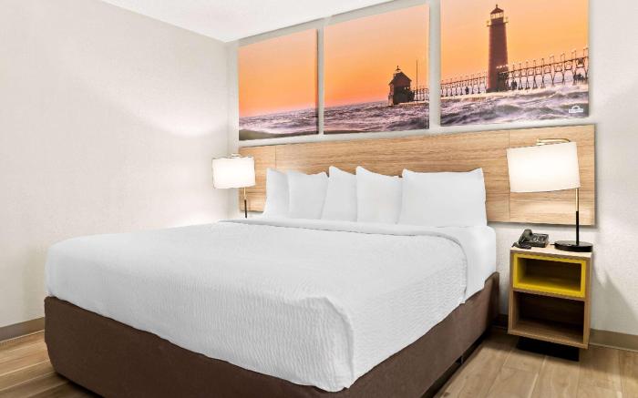 Days Inn & Suites by Wyndham Warren