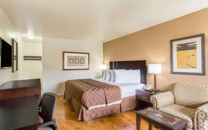 Days Inn by Wyndham Las Vegas Airport Near the Strip