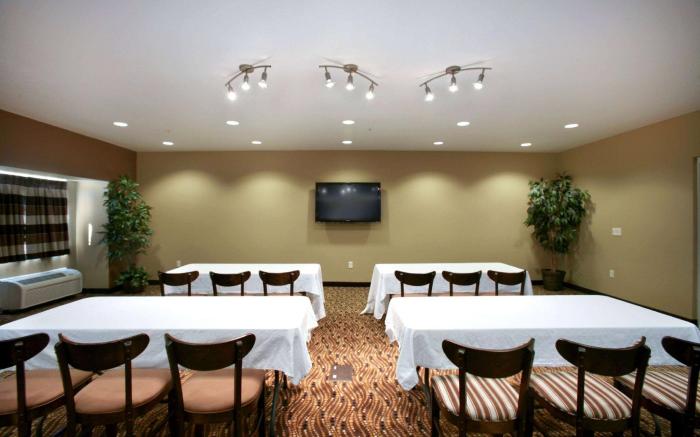 Microtel Inn & Suites by Wyndham Council Bluffs