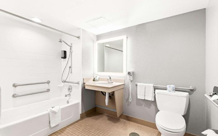 Best Western Yacht Harbor Hotel