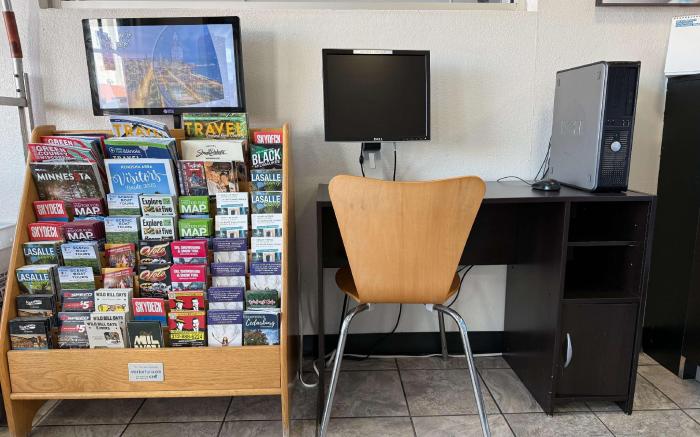 Motel 6 Joliet, IL - I-80