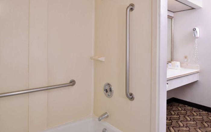 Bestwestern Airport Plaza Inn Hotel – Los Angeles LAX