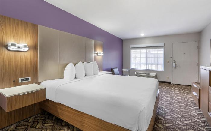 Best Western Airport Plaza Inn Hotel – Los Angeles LAX