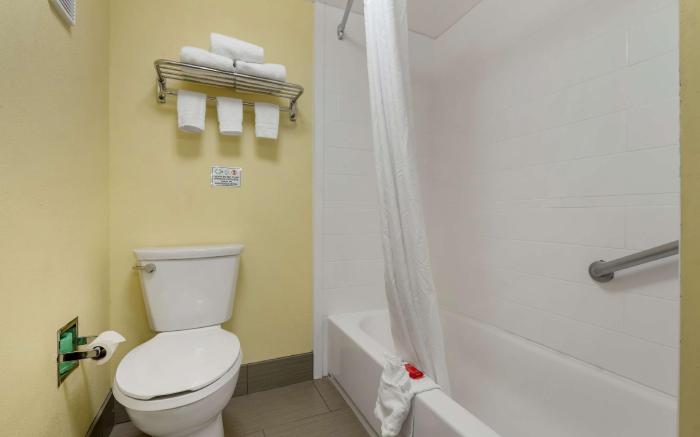 Best Western Louisville East Inn & Suites