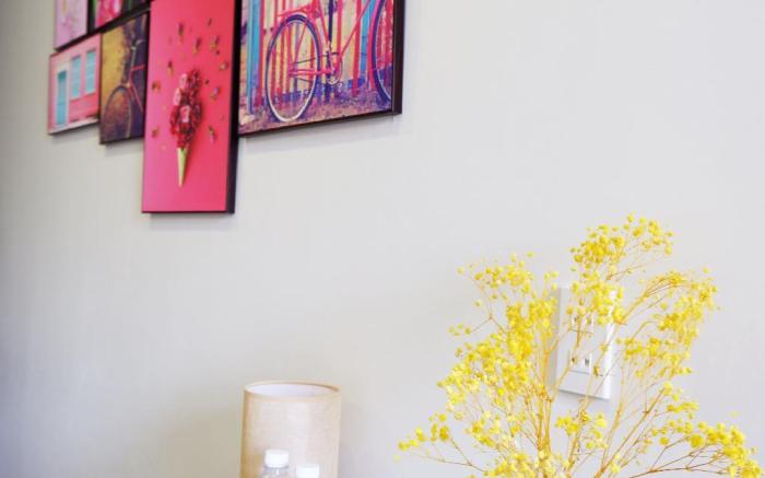 Family Room with Garden View