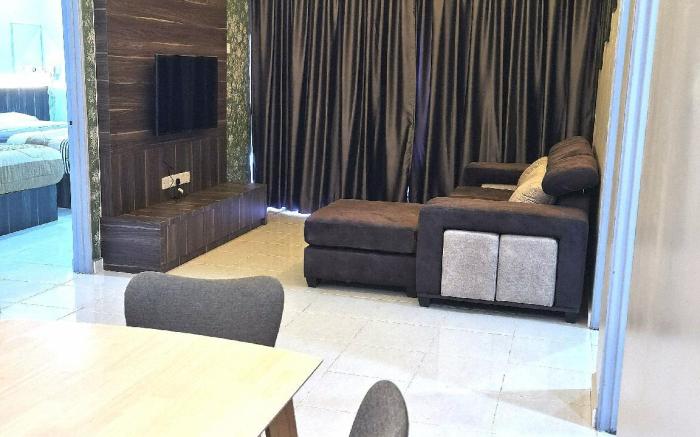 Goodlife Paradise @ Emerald Avenue  Apartment