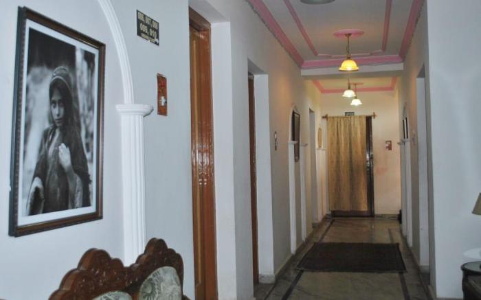Hotel Alhamra Retreat