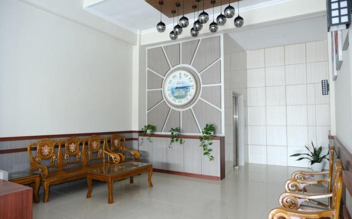 Joyful Hotel