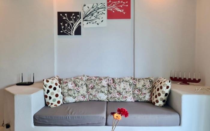 Chelona Khao Tao, Hua Hin E202