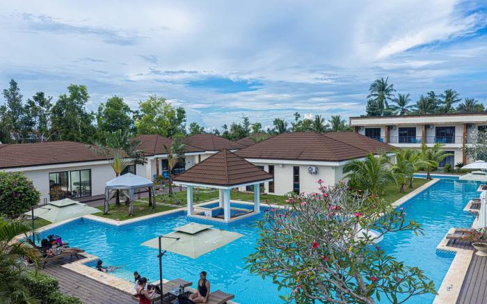 Amphitrite Resort