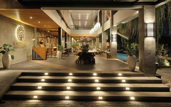 Kayumas Seminyak Resort