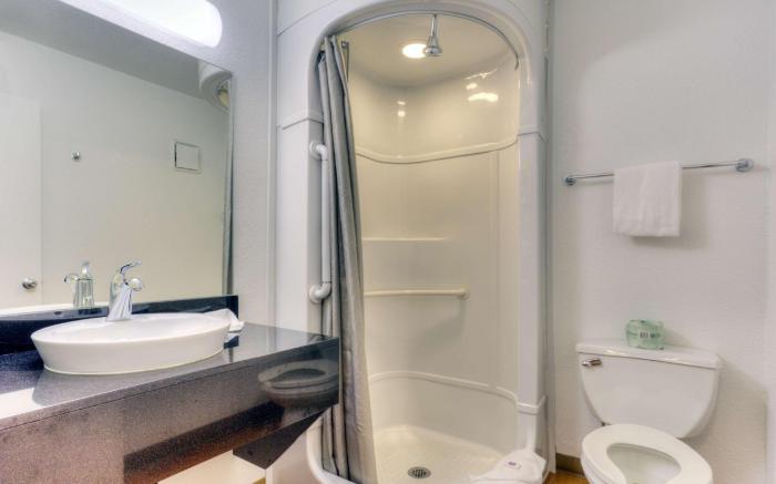 Motel 6 Tigard, OR - Portland South - Lake Oswego