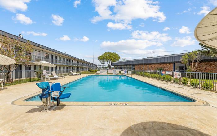 Americas Best Value Inn Ft. Worth Hurst