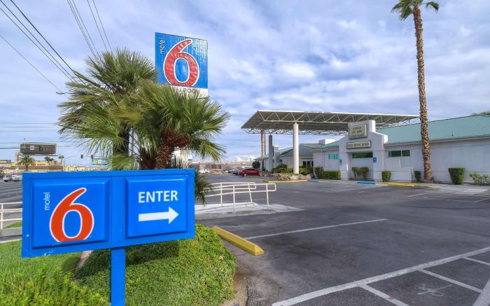 Park Inn by Radisson, Las Vegas Tropicana