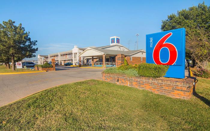 Motel 6 Lawton, OK
