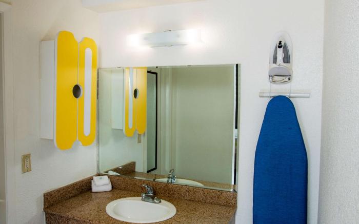 Studio 6  San Antonio, TX - Lackland AFB