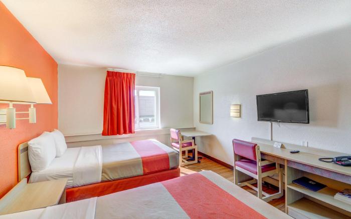 Motel 6 Wichita, KS