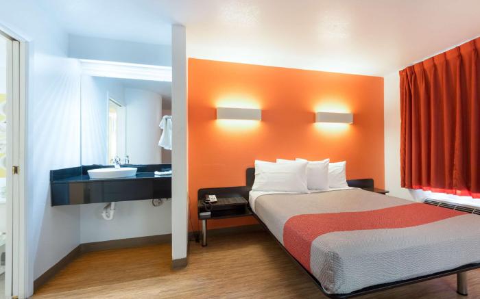 Motel 6 Dallas, TX - Northeast