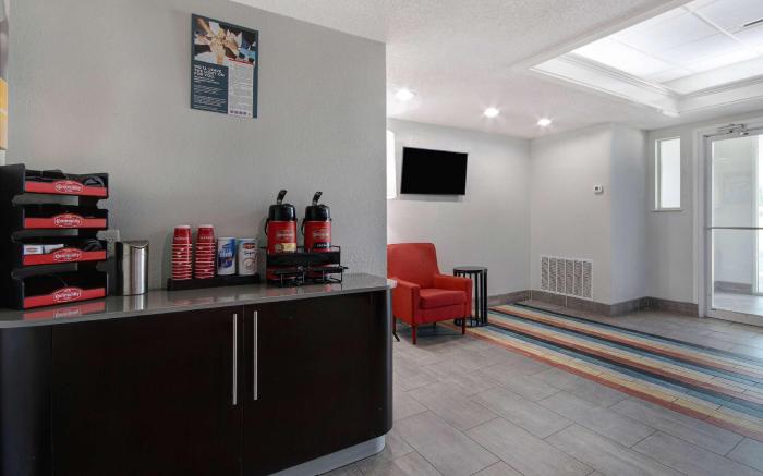 Motel 6 San Antonio, TX - South