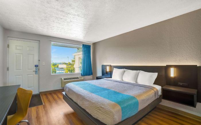 Motel 6 Lexington, KY - East I-75