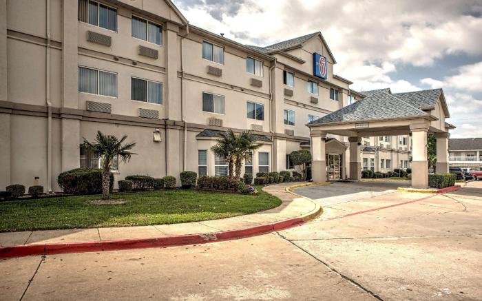 Motel 6 Dallas, TX - Northwest