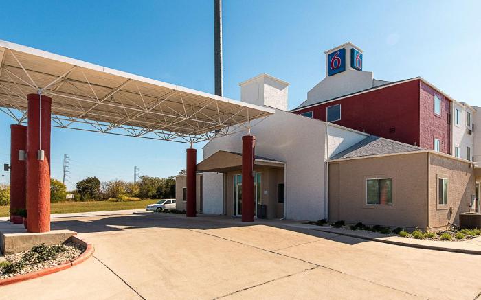 Motel 6 San Antonio, TX - Downtown - Alamo Dome