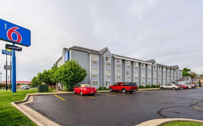 Motel 6 Indianapolis, IN