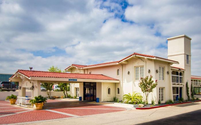Motel 6 Austin, TX - Midtown