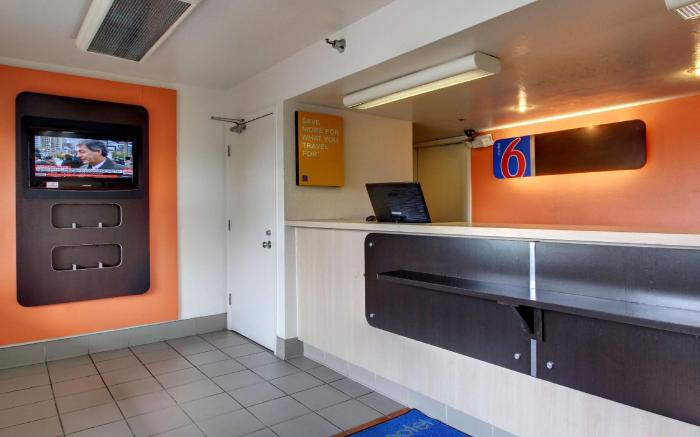 Motel 6 Des Moines, IA - North