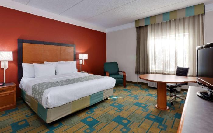 La Quinta Inn & Suites by Wyndham Fremont / Silicon Valley