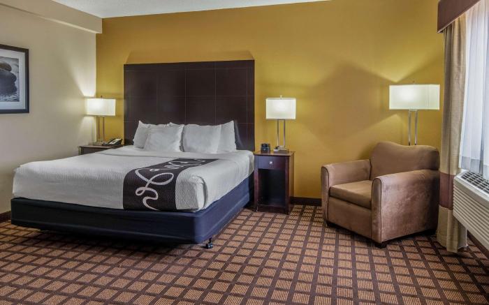 La Quinta Inn & Suites by Wyndham Bonita Springs Naples N.