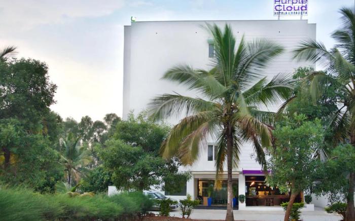 Purple Cloud Hotel