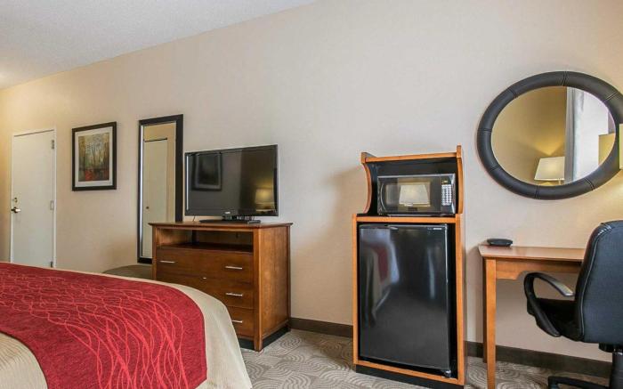 Comfort Inn & Suites Santee I-95