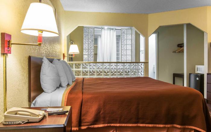 Rodeway Inn