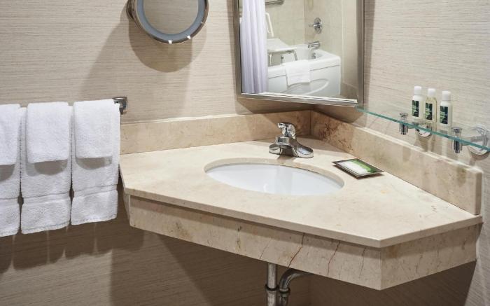 Best Western Plus Waterfront Hotel