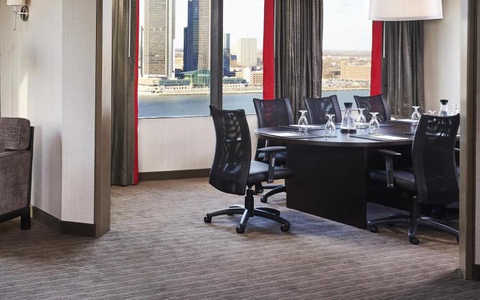 Best Western Plus Waterfront Hotel