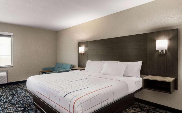 La Quinta Inn & Suites by Wyndham San Antonio N Stone Oak