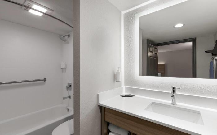 La Quinta Inn by Wyndham Nashville South