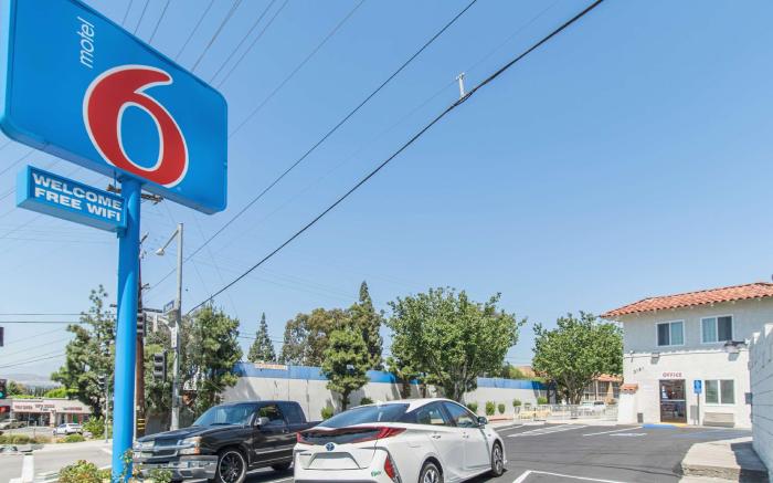 Motel 6 Orange, CA - Anaheim