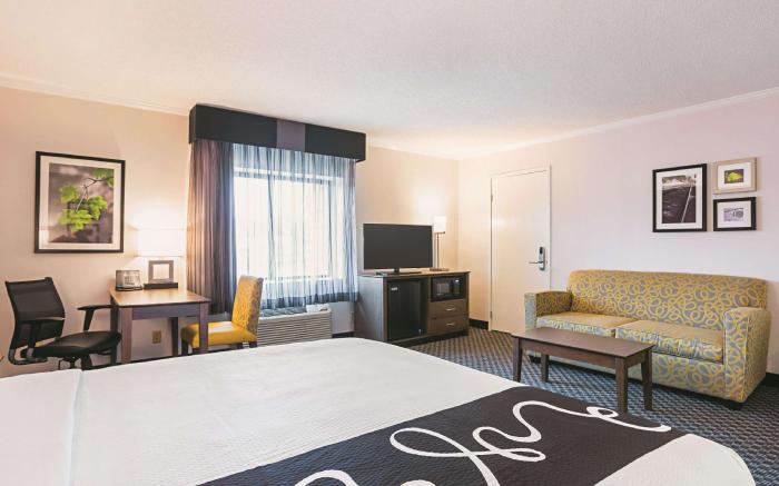 La Quinta Inn & Suites by Wyndham Atlanta Midtown - Buckhead