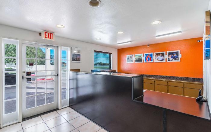 Motel 6 San Marcos, TX - North