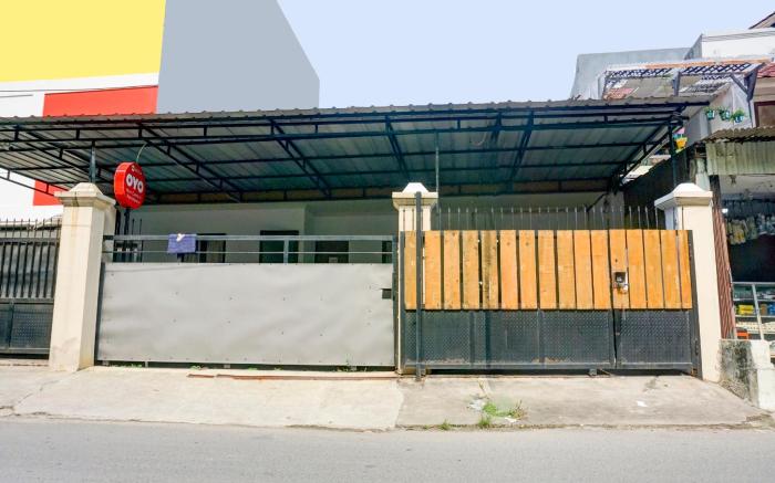 OYO 90304 Cosmo Tanjung Duren