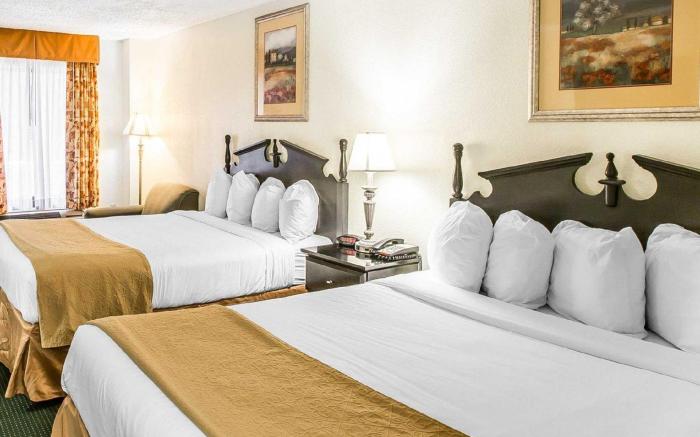 Quality Inn & Suites Conference Center Statesboro Historic District