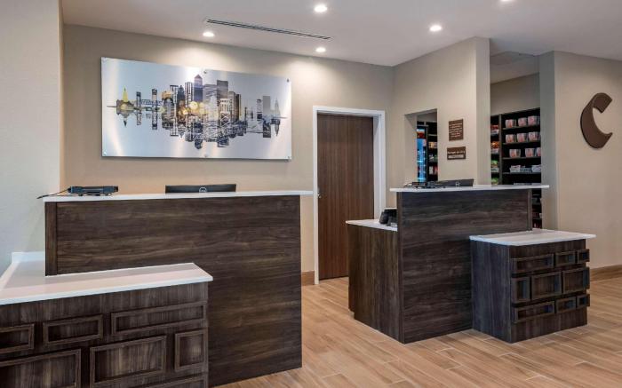 Comfort Inn & Suites Jacksonville - Orange Park Near Naval Air Station