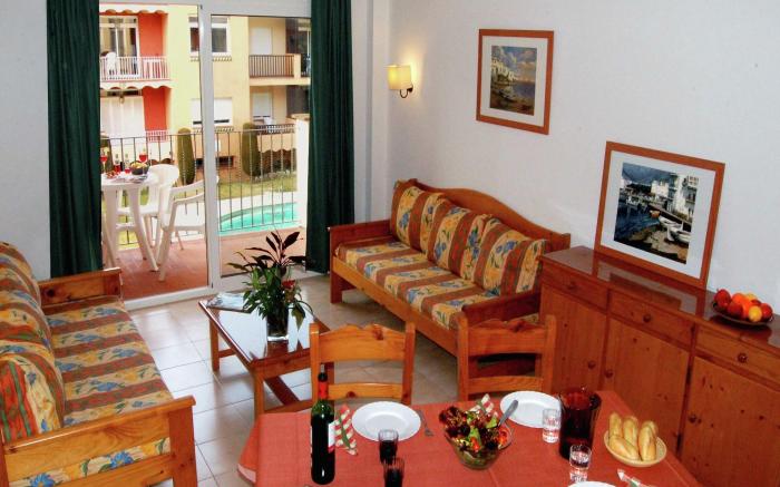 Apartment in Empuriabrava by the Beach