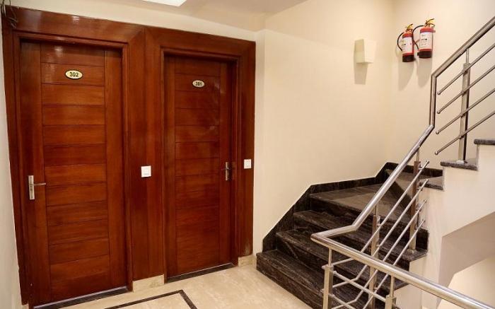 Hotel Sapphire @ New Delhi Railway Station