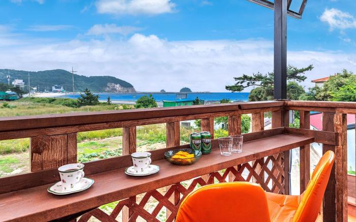 Anmyeondo Taean Rishuchae Pension