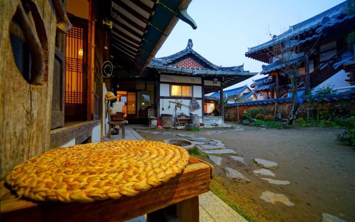 Jeonju Hanokmaeul Ihwawon Gotek