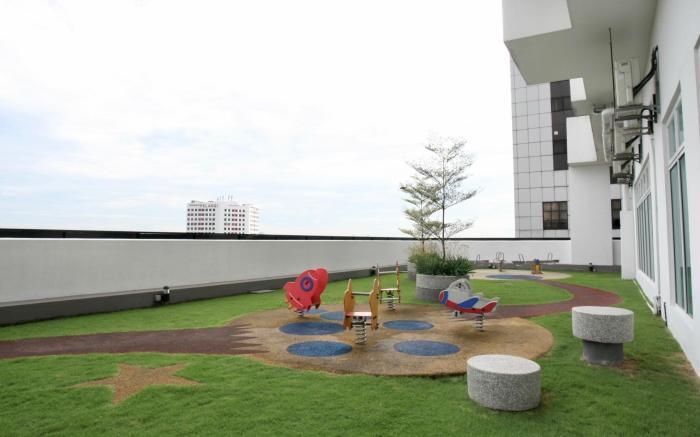 Luxury Studio @ Twin Galaxy To Larkin 15min